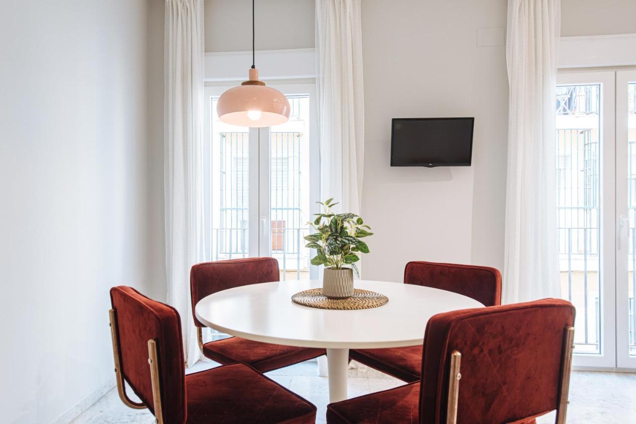 Guadalquivir Terrace Suite Apartments Севиля Екстериор снимка